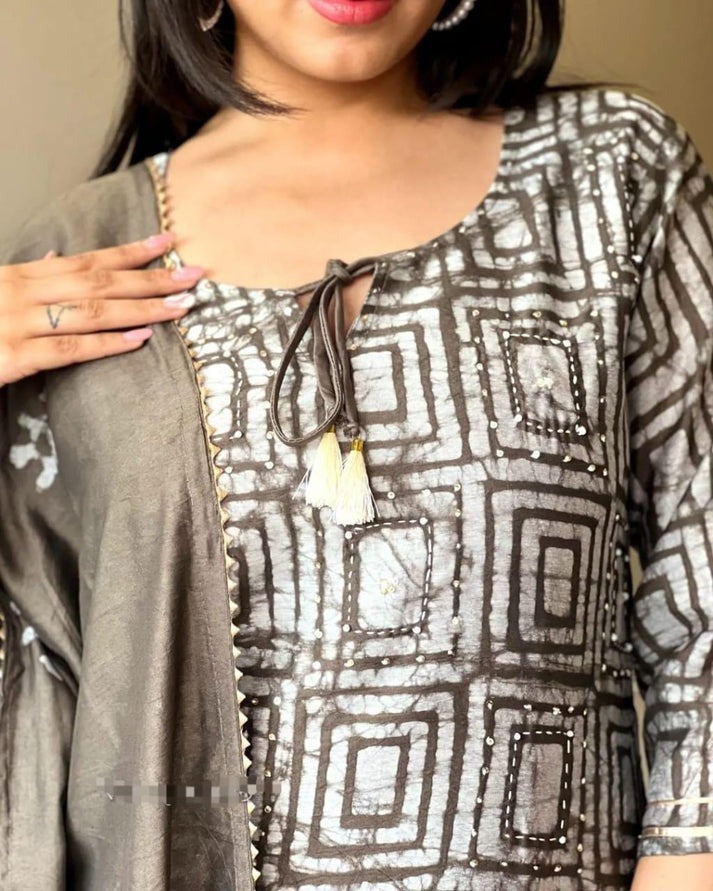 Pure Cotton Flared Women Kurti And Pent Set (Pink)