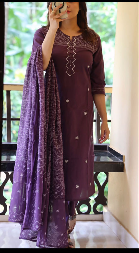 Beautiful Cotton Fabric Kurti Pant With Malmal Dupatta(Blue)